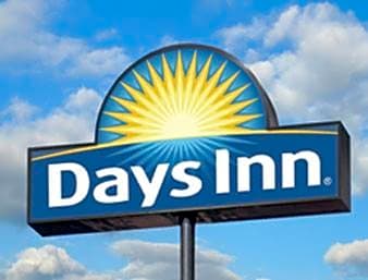 Days Inn & Suites by Wyndham South Gate