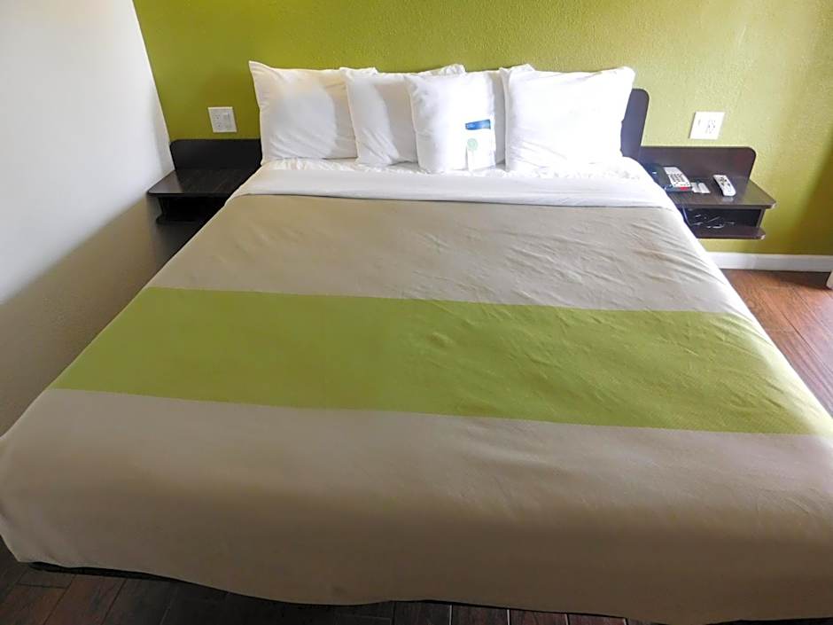 Fisherman's Cove Inn