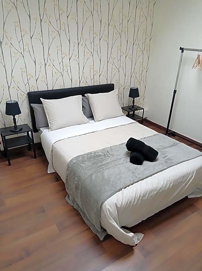 Private Room Available Cente City