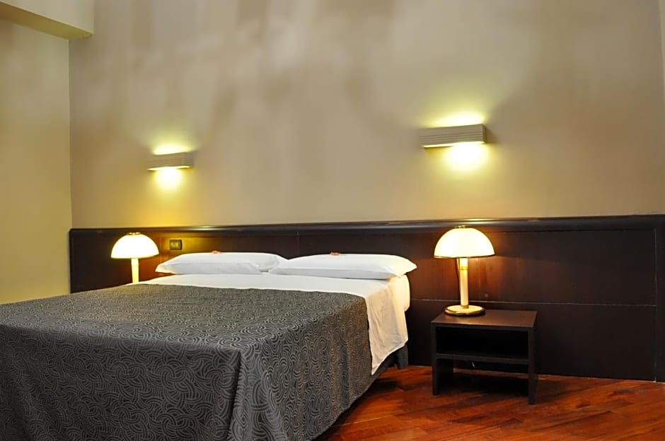 Hotel Twenty Nine