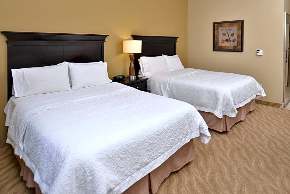 Photo 1 of 2 of 2 Queen Beds, Hearing/Mobility Accessible, Bathtub