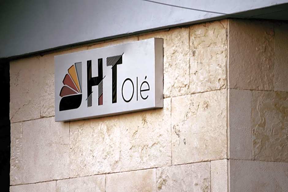 HOTEL HT ole