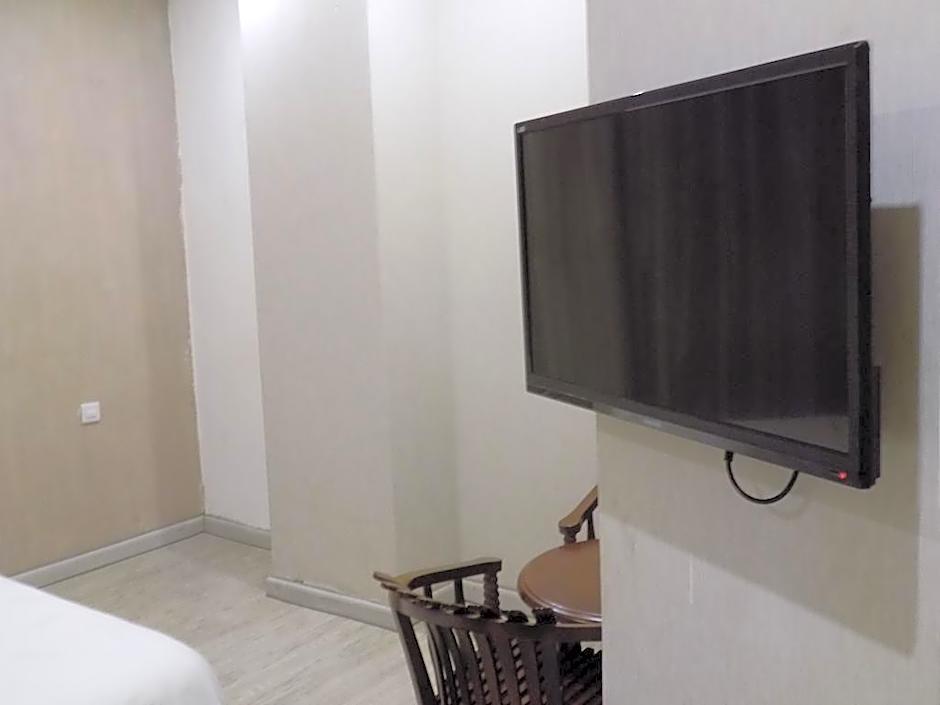 Freedom City Hotel