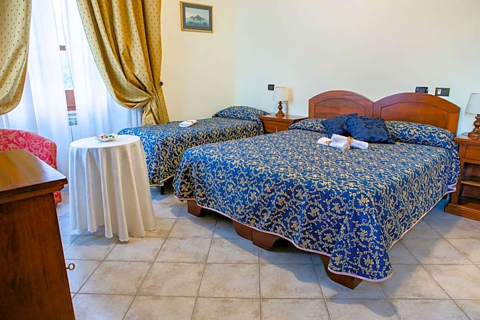 Photo 1 of 5 of Triple Room