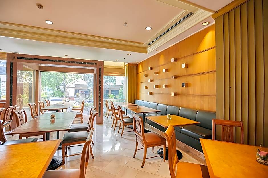 The Royal City Hotel