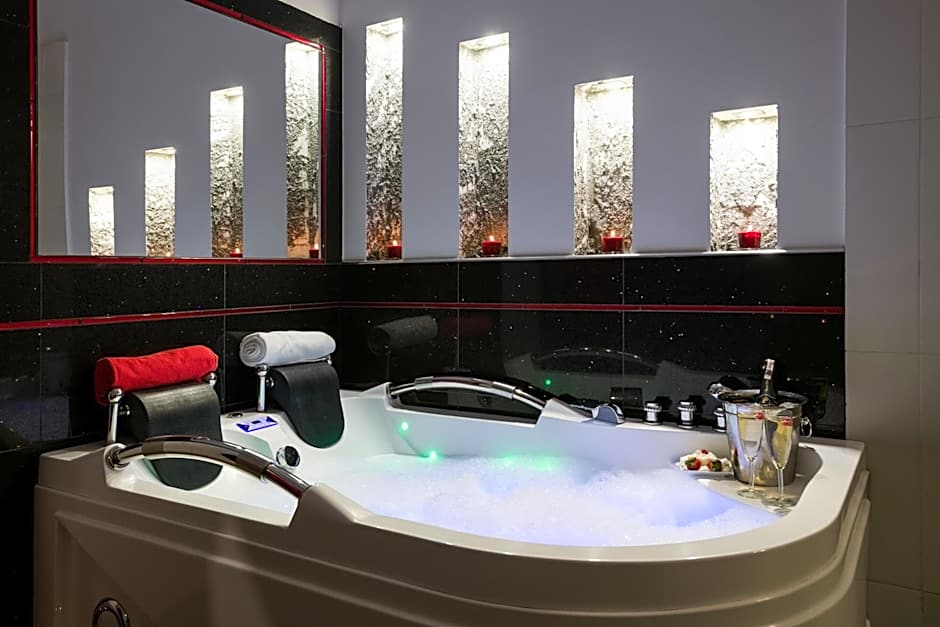 Komorowski Luxury Guest Rooms