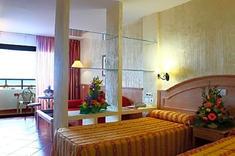 1 Bedroom Family Apartment