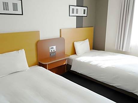 Twin Room - Non-Smoking
