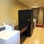 West Worth Inn & Suites White Settlement