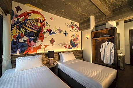 Superior Twin Room with City View