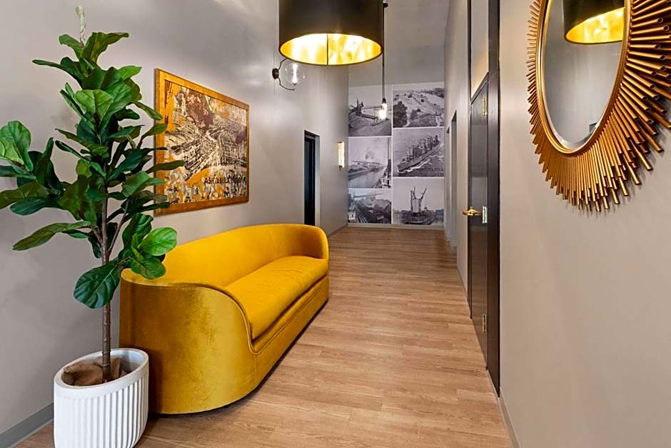 Riverbend Hotel and Suites, Trademark Collection by Wyndham