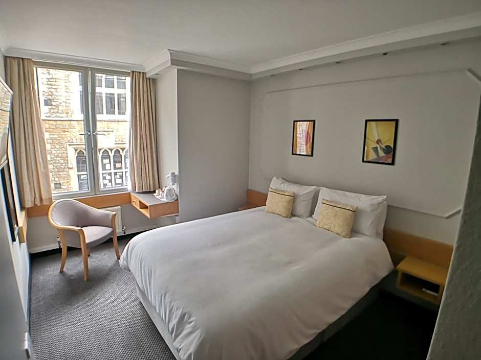 Lancaster Hall Hotel