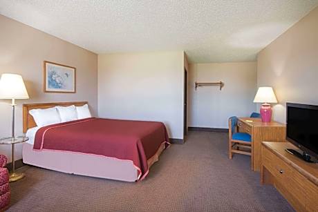 King Room - Non-Smoking