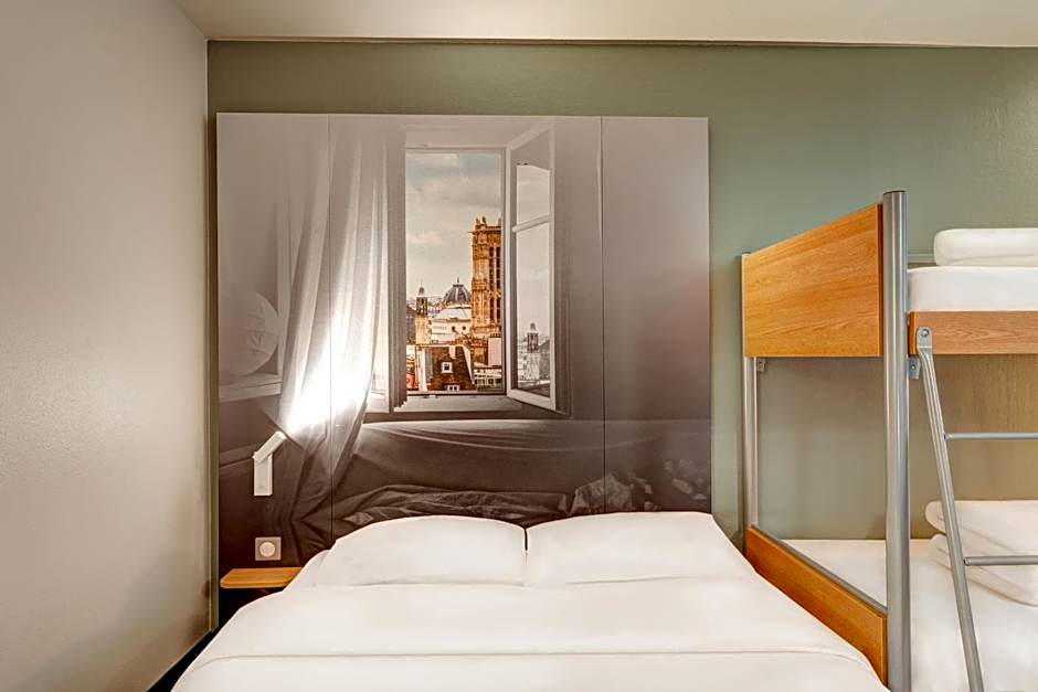 B&B HOTEL Louveciennes