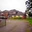 Oakcroft Guest House Manchester Airport