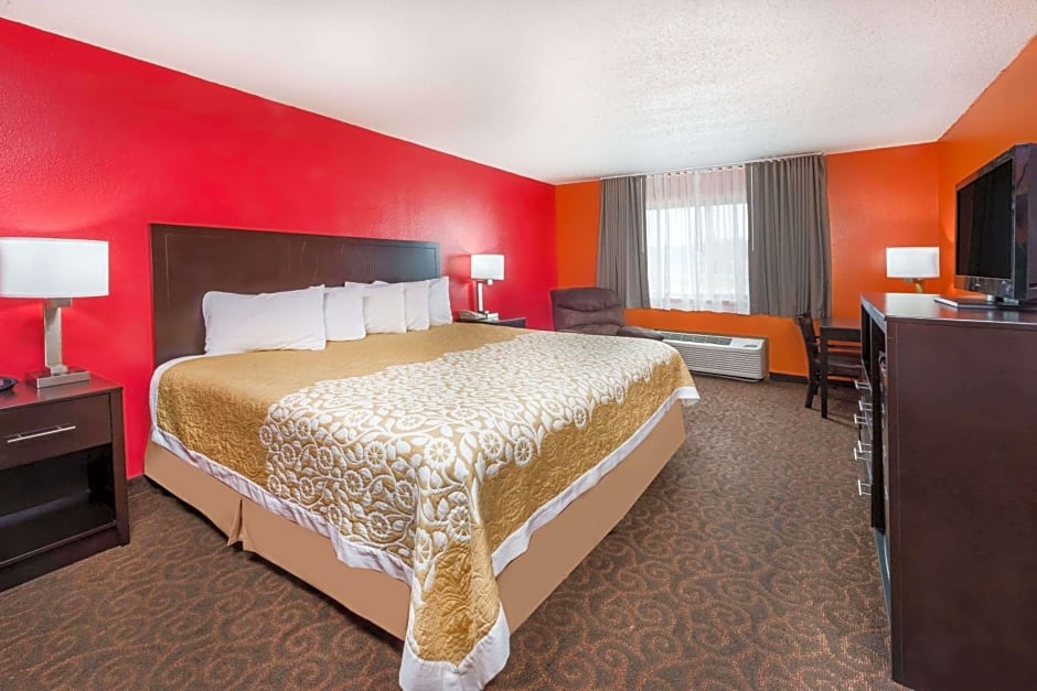 Days Inn by Wyndham Mexico