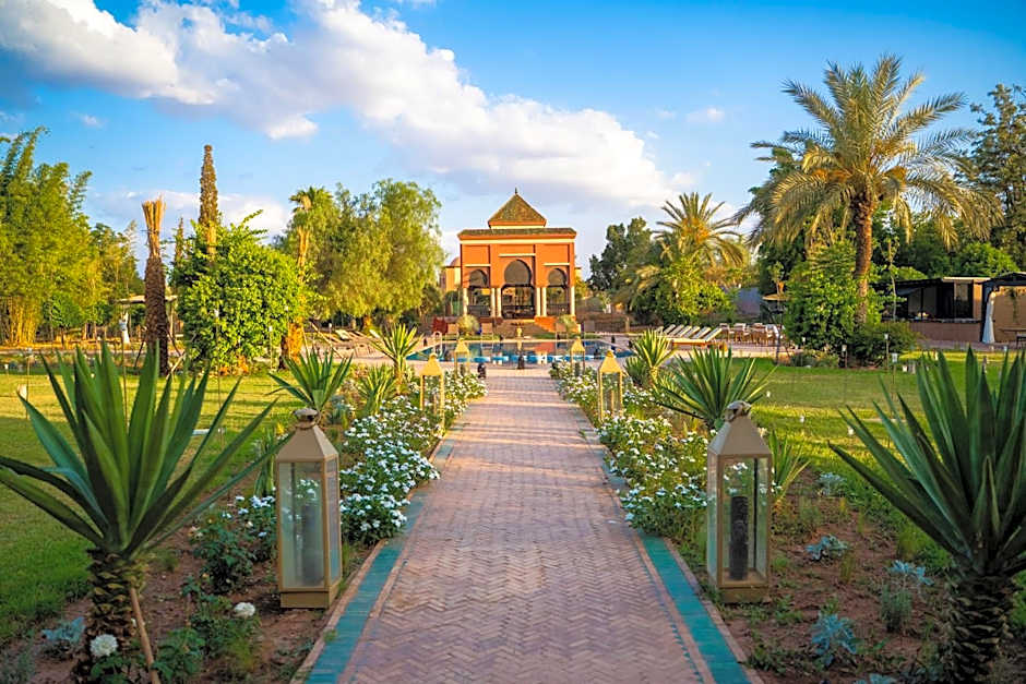 Nomadz Palace