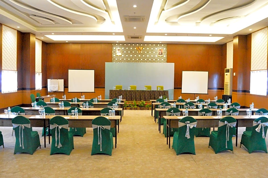 Lorin Syariah Solo Hotel