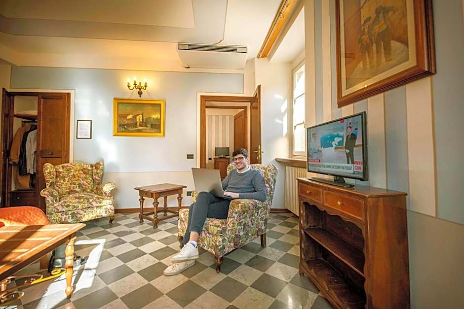 Park Hotel Regina - with air-condition and pool