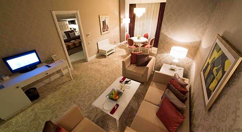 QafqaZ Baku City Hotel & Residence