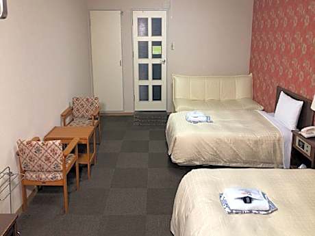 Twin Room Smoking