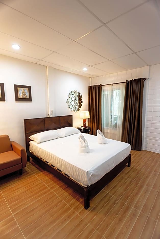 MADISON GARDEN AND RESIDENCES