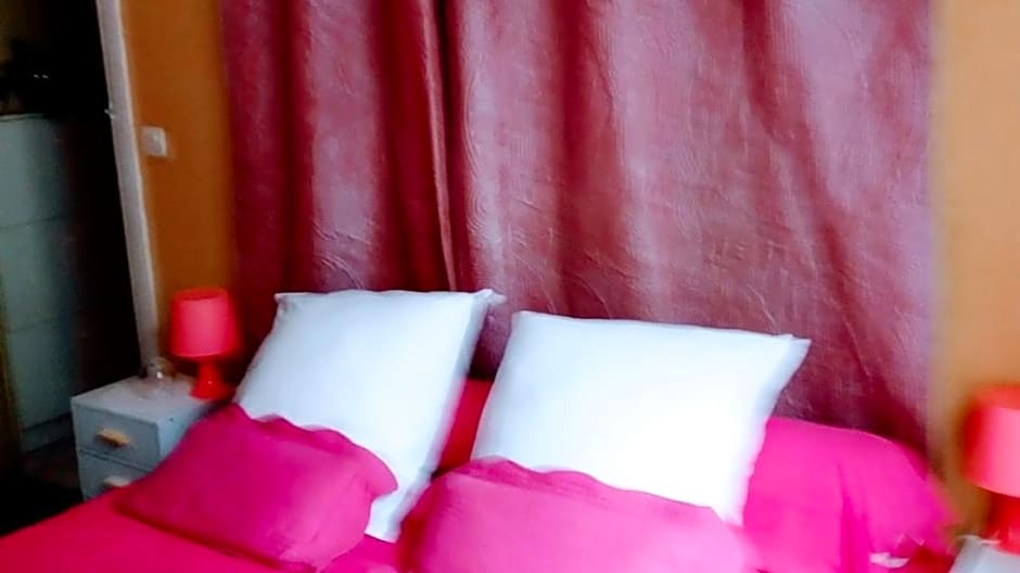 Chambre D'hôtes Toit pour Vous – Paris, TX