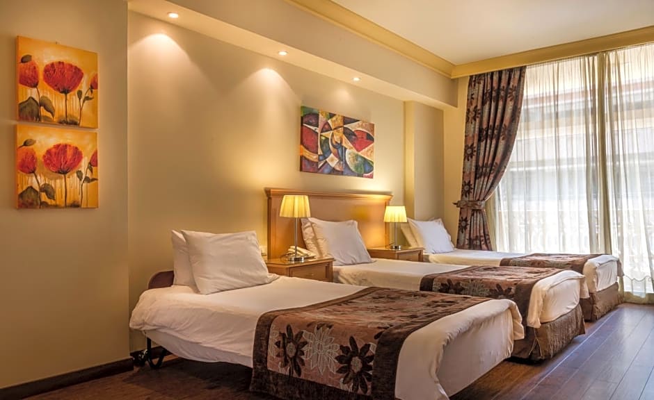 Bella Riva Hotel