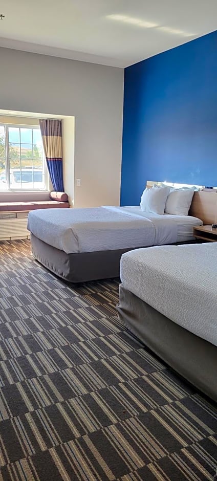 Microtel Inn & Suites by Wyndham Fountain North