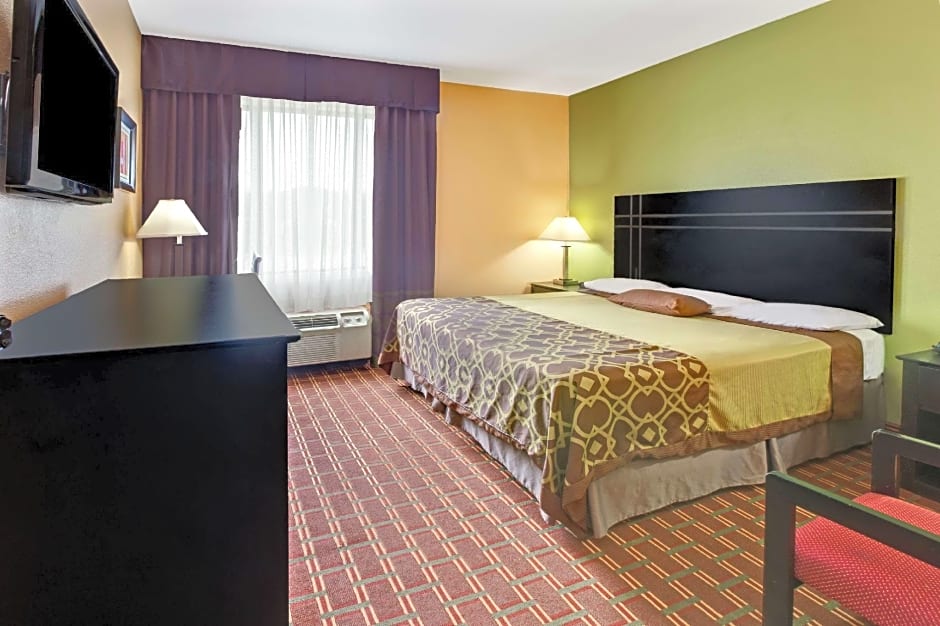 Super 8 by Wyndham Houston/I-10/Federal Road