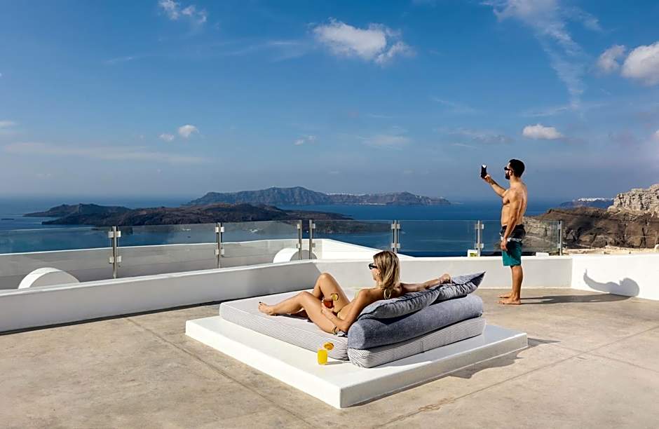 Amity Suites - Adults Only