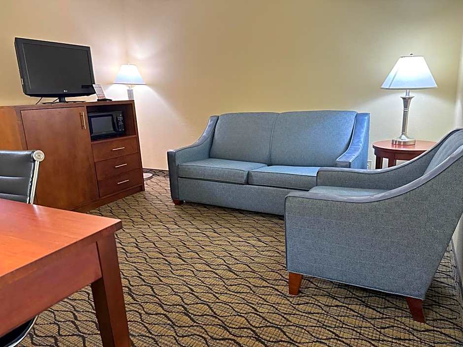 Baymont by Wyndham Mishawaka South Bend Area