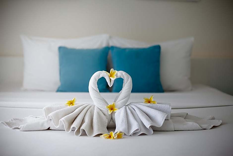 Paras Paros Marina Lodge