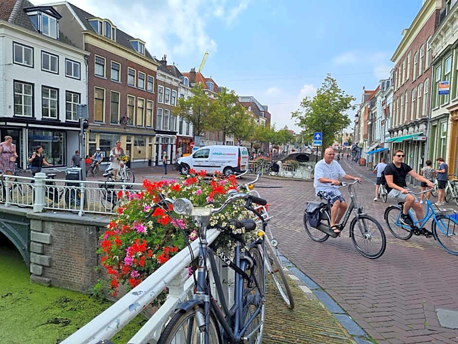 Hotel Bridges House - Delft City Centre