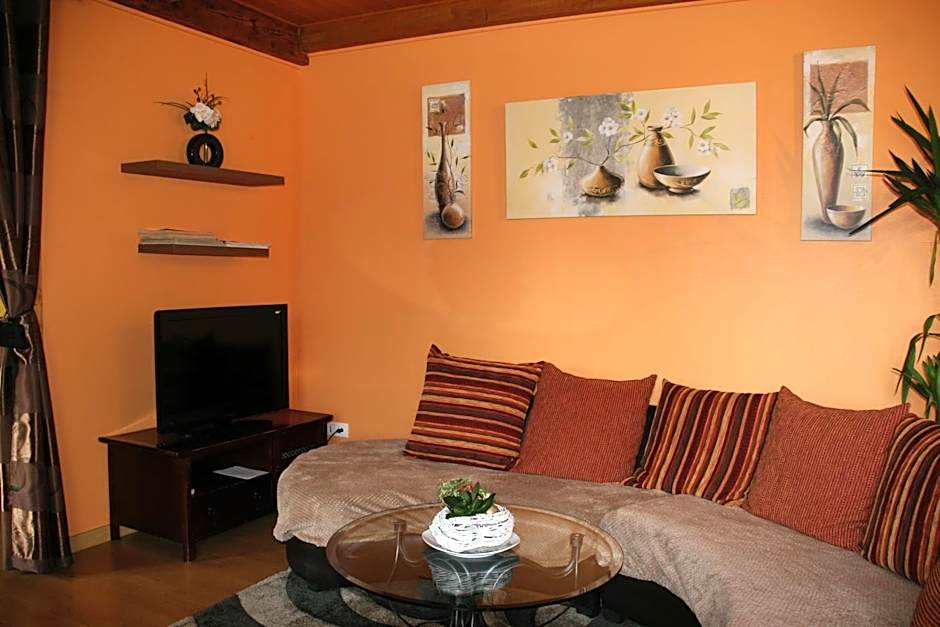 Chambres d'hôtes & Gîtes La Paysanne