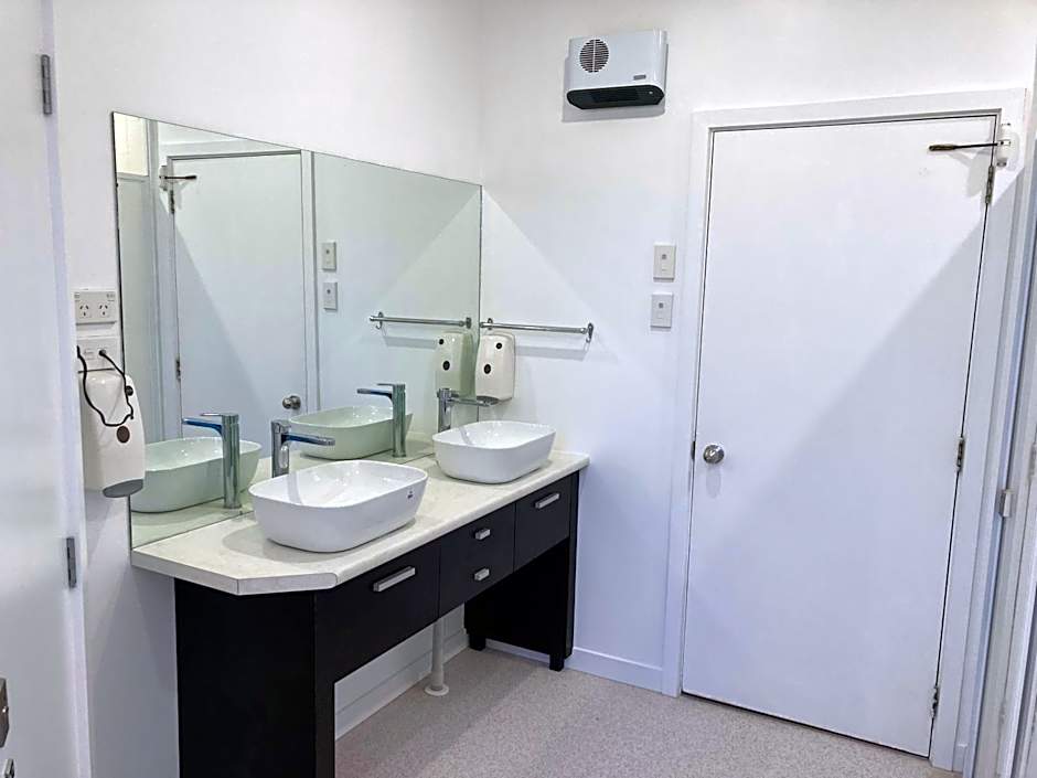 Mountain View Backpackers