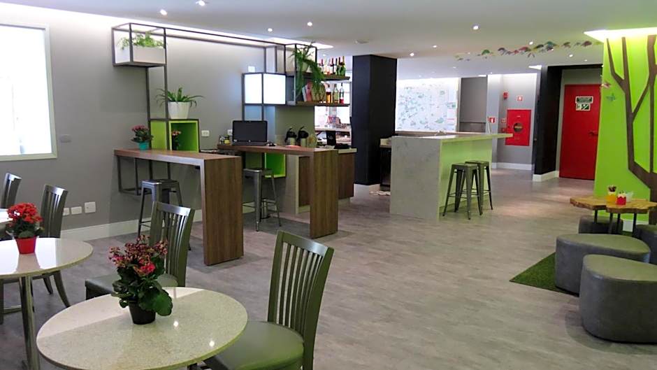 ibis Styles Curitiba Centro Civico