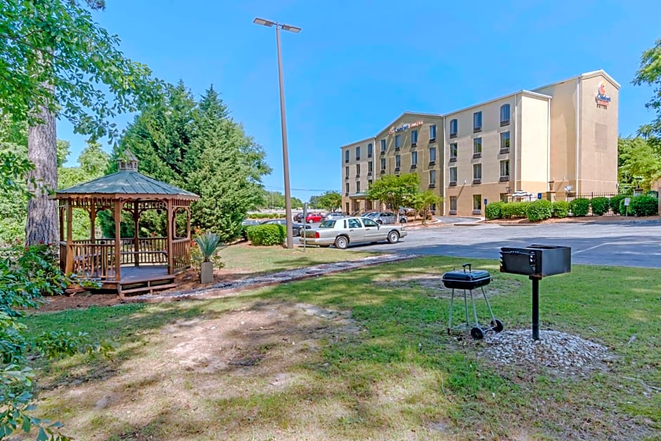 Comfort Suites Columbus State University Area
