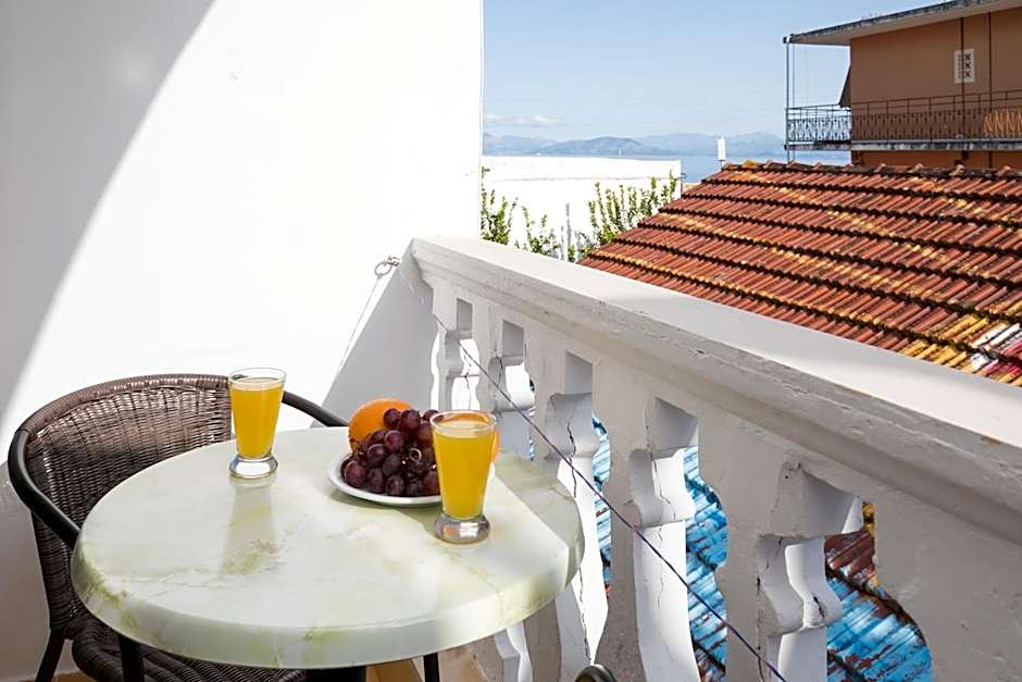 Bella Vista Beach Hotel