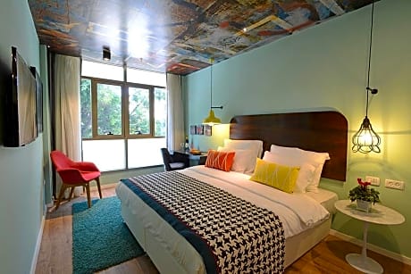 double or twin with double bed