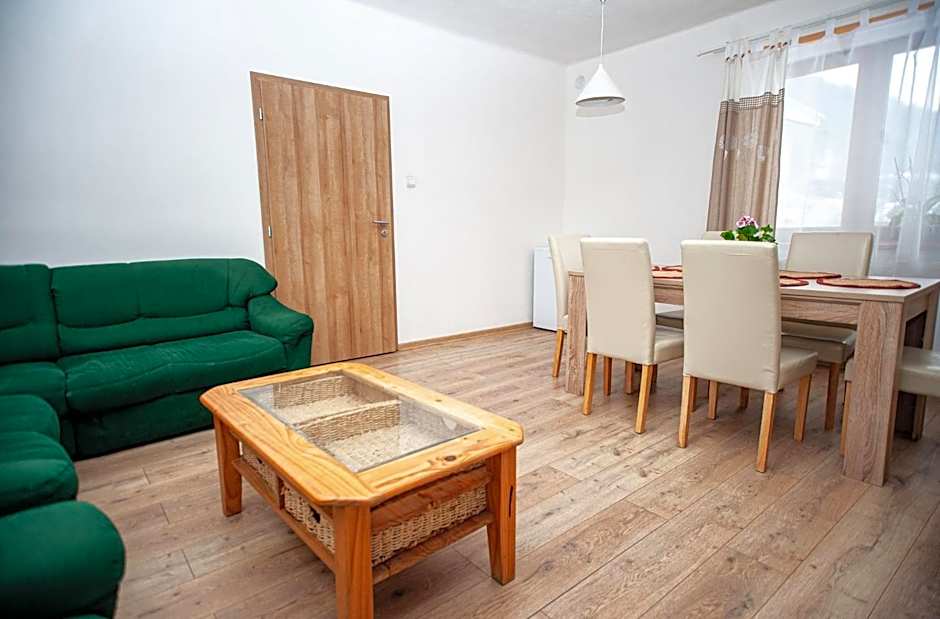 Hostinec pod úbočou