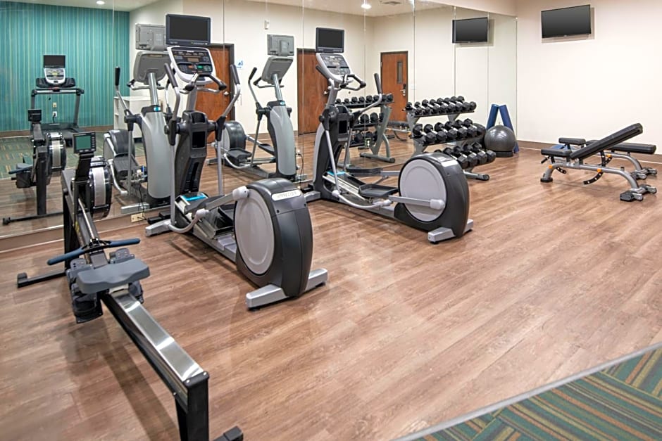Holiday Inn Express & Suites N Waco Area - West, an IHG Hotel