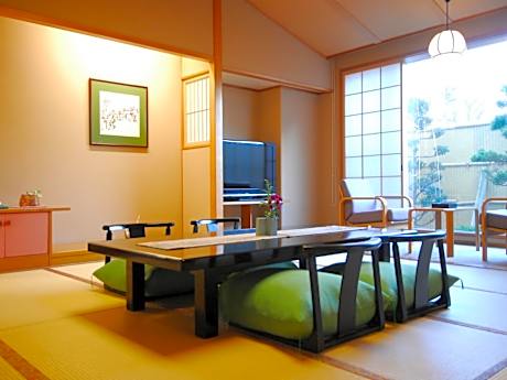 Family Room with Private Bathroom - Non-Smoking