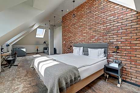 King Room  - Top Floor