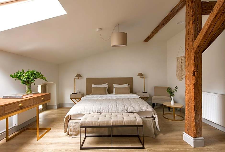 Zamek Sarny - Schloss Scharfeneck