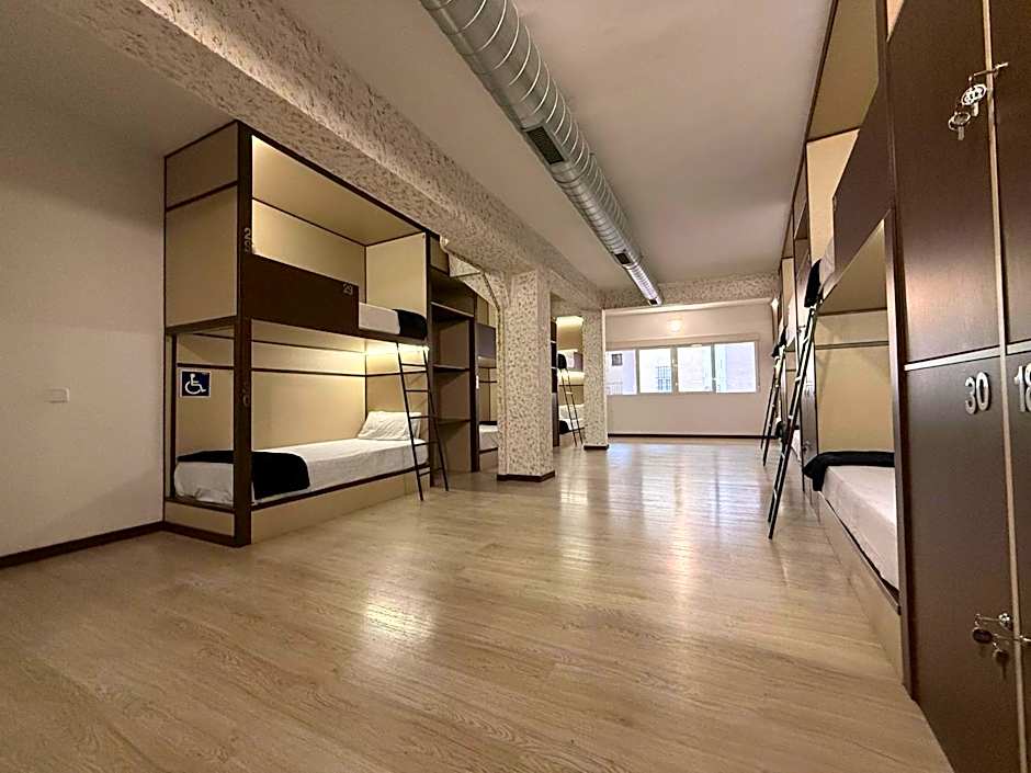 Hostel TKH-Rooms Mate