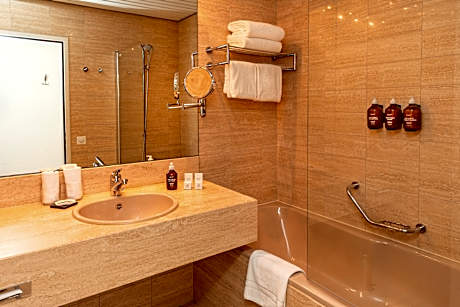 Superior Mountain View