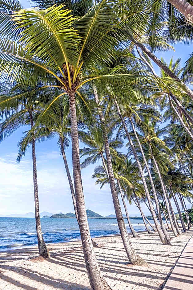 Alamanda Palm Cove Resort by Lancemore