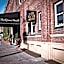 Marqueen Hotel