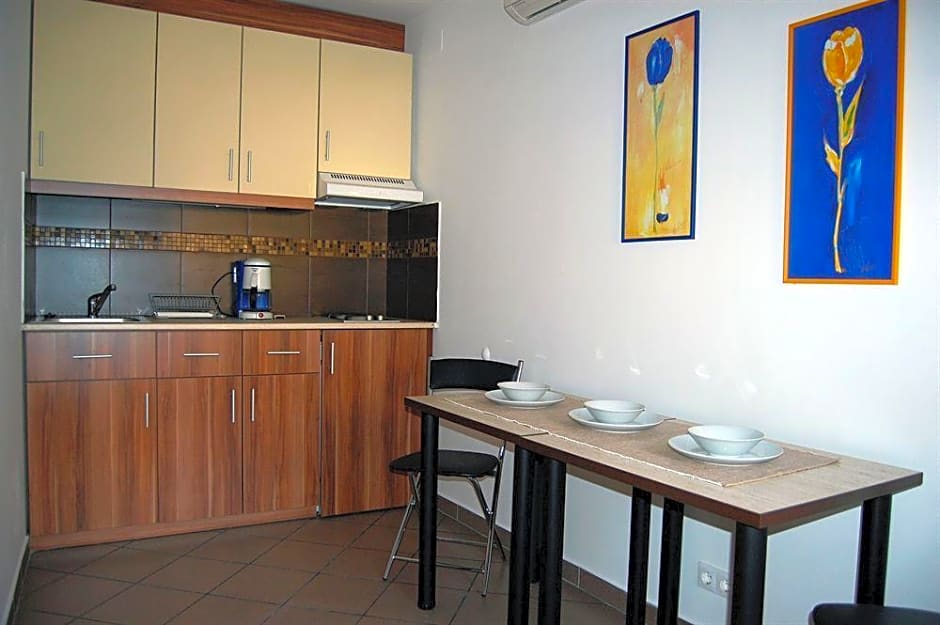 Belváros Apartmanház Sopron